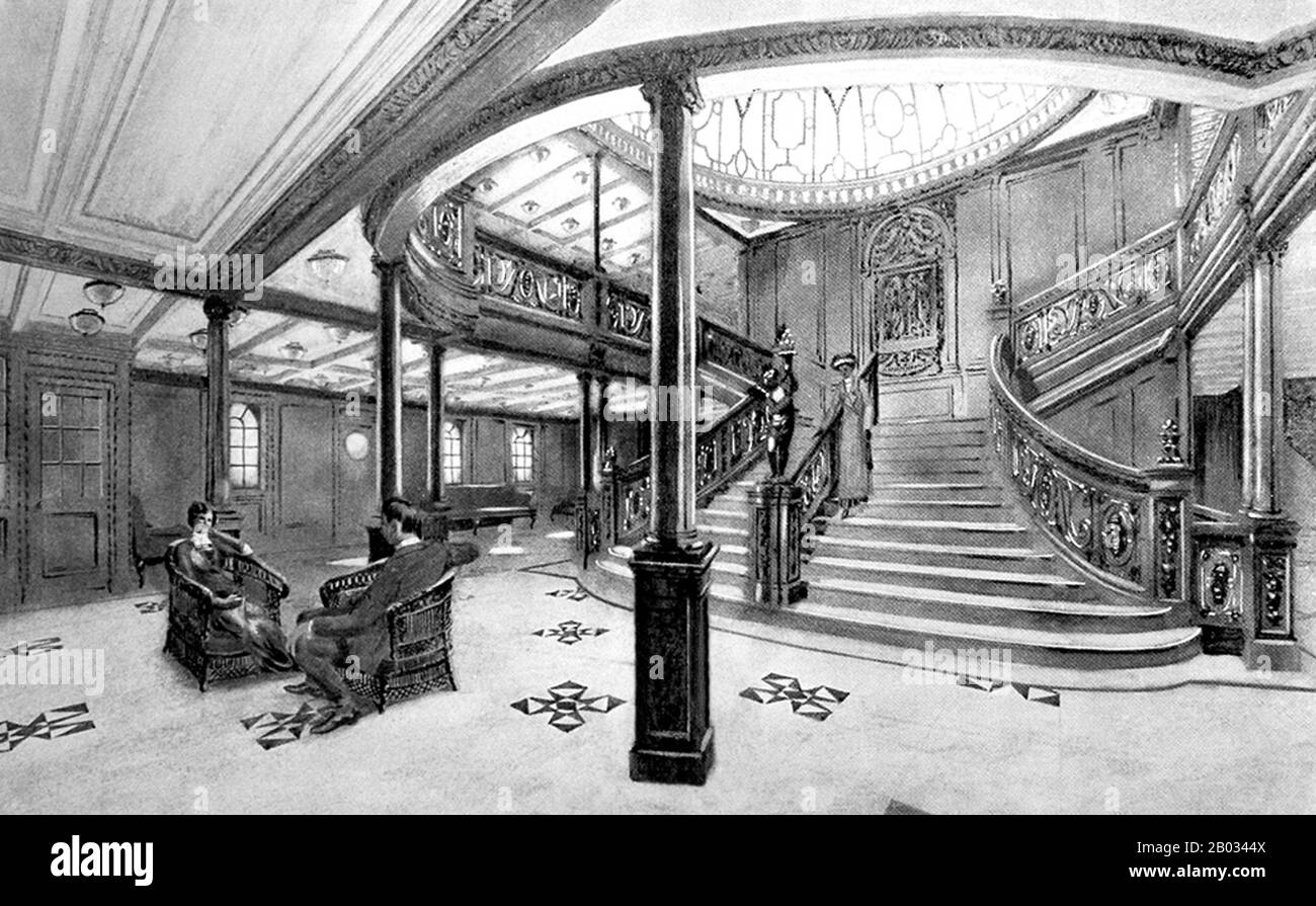 RMS Titanic était un paquebot britannique qui a coulé dans l'océan Atlantique Nord au début de la matinée du 15 avril 1912, après avoir heurté un iceberg lors de son premier voyage de Southampton à New York City. Sur les 2 224 passagers et membres de l'équipage à bord, plus de 1 500 personnes sont mortes dans le naufrage, faisant de ce dernier l'une des catastrophes maritimes commerciales les plus meurtrières de l'histoire moderne en temps de paix. Le plus grand navire à flot au moment de son entrée en service, le RMS Titanic était le deuxième des trois paquebots de la classe olympique exploités par la ligne White Star, et a été construit par le chantier naval Harland et Wolff à Belfast. Banque D'Images
