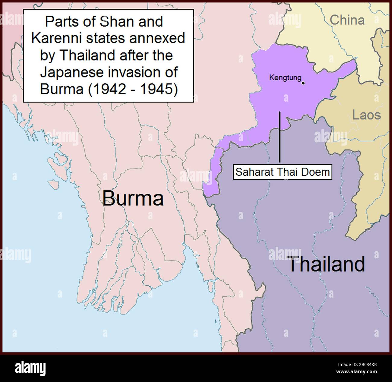 'Saharat Thai Doem' ou 'The Federated Original Thai (Etats)' était un territoire dans l'est de l'Etat de Shan en Birmanie et l'est de l'Etat de Karenni se rapprochant des territoires cédés sous pression par Siam aux Britanniques en 1893 et considérés comme des 'territoires perdus' par les gouvernements siamois et thaïlandais subséquents. En 1942, l'armée impériale japonaise accompagnée de l'armée thaïlandaise Phayap envahit les États fédérés de Shan de Birmanie en Thaïlande. Suite à la victoire japonaise-thaïlandaise, le 18 août 1943, le gouvernement japonais a accepté l'annexion par la Thaïlande de tout l'État de Kengtung et d'une partie de l'État de Mongpan. Les autorités thaïlandaises Banque D'Images