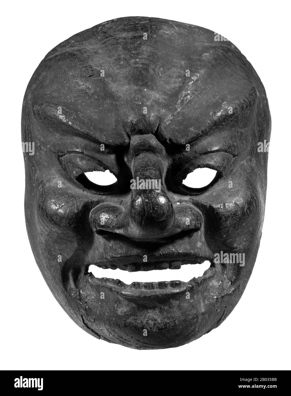 Bugaku, une danse de cour accompagnée de la musique Gagaku, est une danse traditionnelle japonaise qui mélange des éléments bouddhistes et Shinto qui a été exécutée pour sélectionner des élites principalement dans les tribunaux impériaux japonais depuis plus de douze cents ans. De cette façon, c'est un secret de classe supérieure, bien qu'après la seconde Guerre mondiale, la danse a été ouverte au public et a même fait des tournées dans le monde entier en 1959. La danse est marquée par ses mouvements lents, précis et régaux. Les danseurs portent des costumes bouddhistes traditionnels complexes, qui comprennent généralement des masques tout aussi beaux. La musique et le modèle de danse sont souvent répétés Banque D'Images