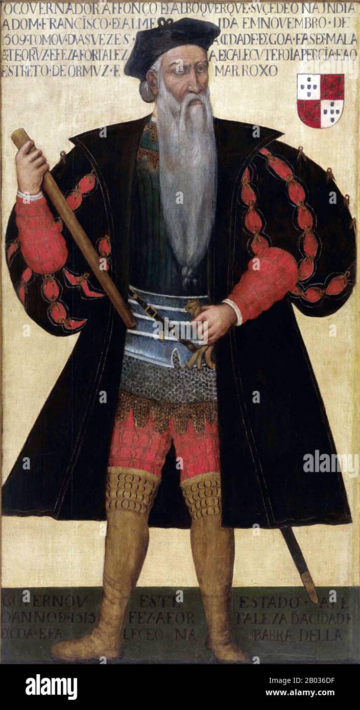 Afonso de Albuquerque (1453—1515) était un amiral portugais dont les réalisations militaires et administratives en tant que deuxième gouverneur de l'Inde portugaise ont établi l'empire colonial portugais dans l'océan Indien. Il est généralement considéré comme un génie militaire. Albuquerque a tenté de fermer toutes les routes navales de l'océan Indien vers l'Atlantique, la mer Rouge, le golfe Persique et le Pacifique, et a été responsable de la construction de nombreuses forteresses pour défendre les positions stratégiques clés et établir un filet de relations diplomatiques. Peu de temps avant sa mort, il a été nommé vice-roi et 'Duke of Goa' par le roi Manuel I o Banque D'Images