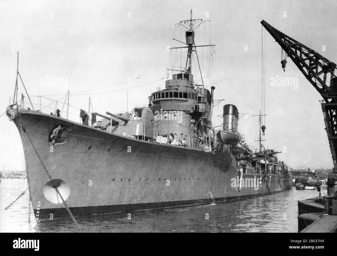 Amagiri était le 15 des 24 destroyers de la classe Fubuki, construits pour la Marine impériale japonaise après la première Guerre mondiale. Lorsqu'ils ont été mis en service, ces navires étaient les plus puissants destroyers au monde. Ils ont servi de destroyers de première ligne dans les années 1930 et sont restés de formidables systèmes d'armes bien dans la guerre du Pacifique. Elle est la plus célèbre pour avoir rameux le PT-109 commandé par le lieutenant John F. Kennedy, qui deviendra plus tard le 35ème président des États-Unis. Banque D'Images