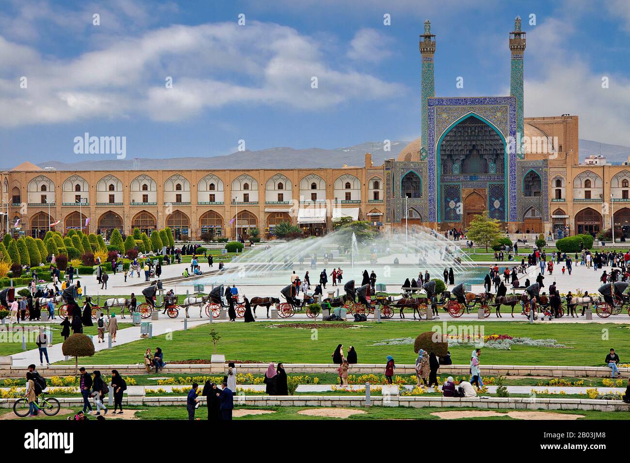Place historique avec la Mosquée Imam à Isfahan, Iran Banque D'Images