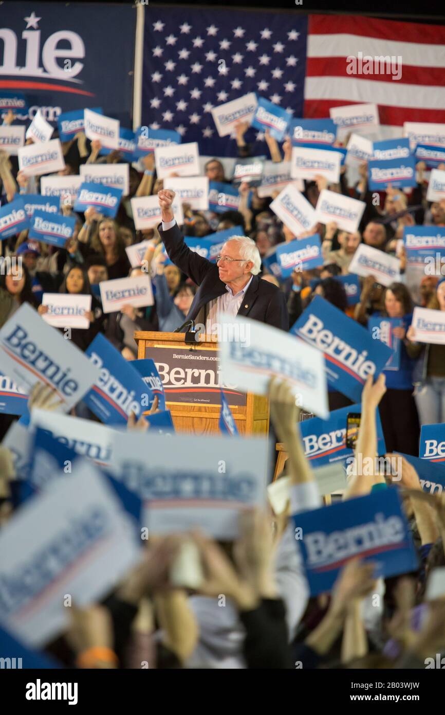Le sénateur américain BERNIE SANDERS s'adresse aux partisans lors d'un rassemblement à Tacoma, Washington, le lundi 17 février 2020. Sanders est en lice pour la nomination démocratique de 2020 pour le président contre un champ de candidats bondés. Banque D'Images