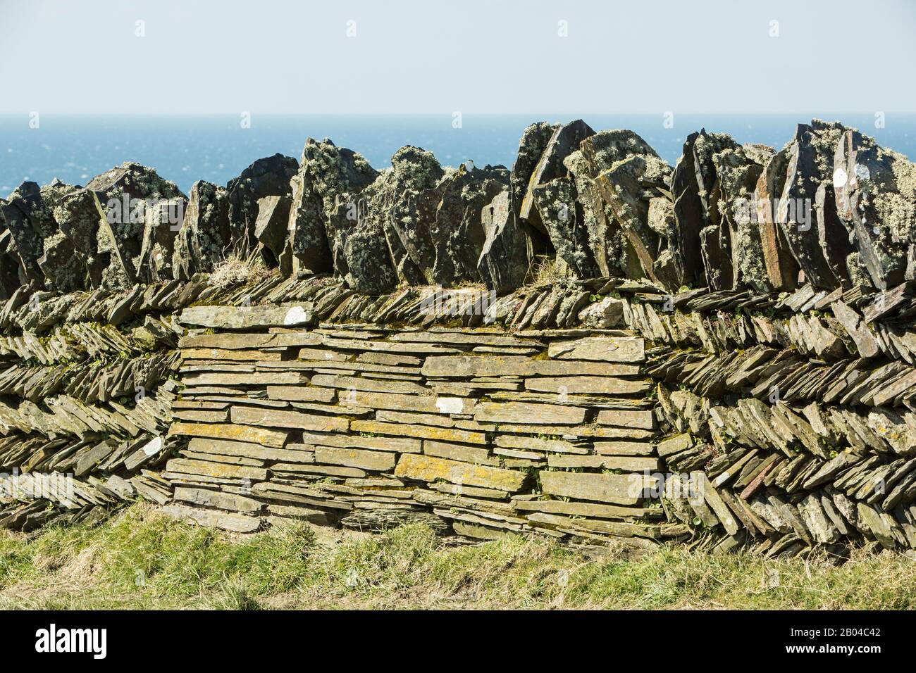 mur de pierre a chevrons banque d image et photos alamy