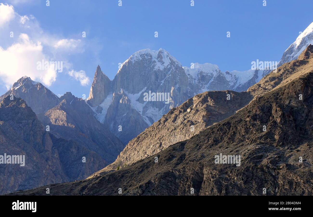 Bublimating ou Ladyfinger Peak des Eagles nichent à Hunza, au Pakistan Banque D'Images