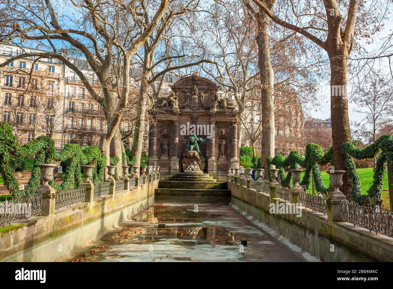 Paris, France - 18 Janvier 2019 : Fontaine Medici Dans Le Jardin Du Luxembourg. Banque D'Images