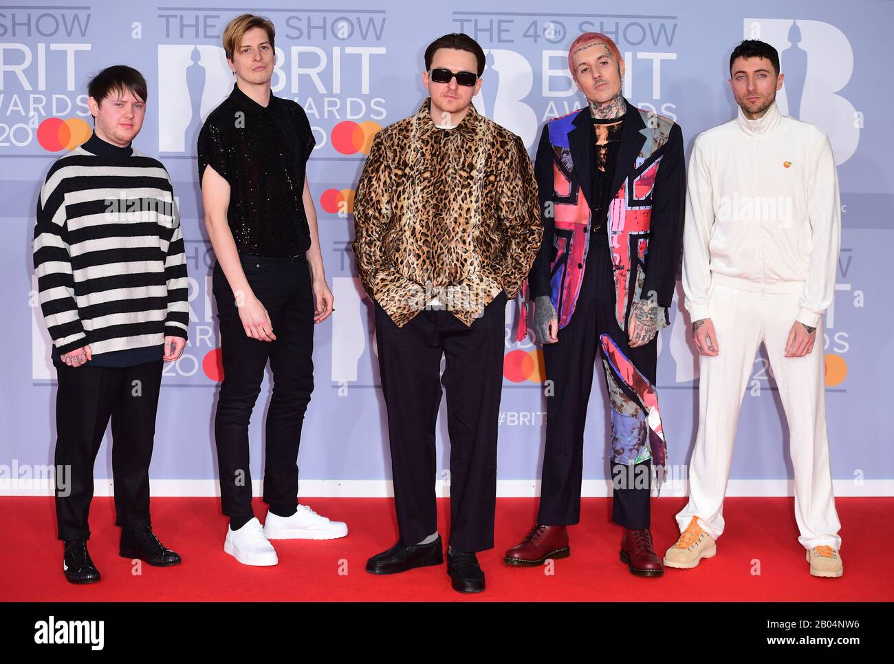 Oliver Sykes, Lee Malia, Matt Kean, Matt Nicholls et Jordan Fish of Bring Me  The Horizon arrivent aux Brit Awards 2020 qui se tiennent à l'O2 Arena de  Londres Photo Stock -