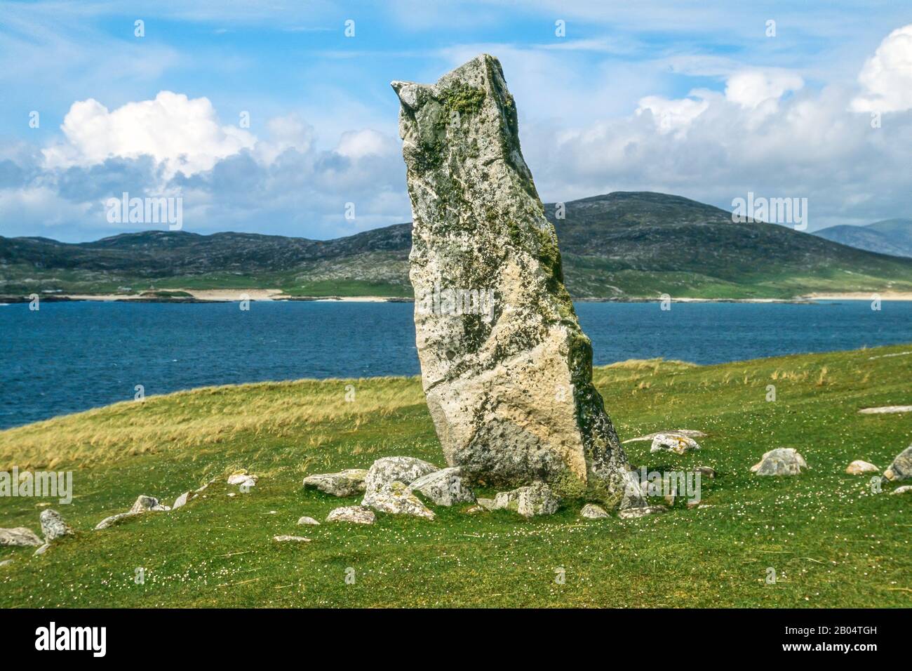 MacLeod Stone (Clach Mhic Leoid, Clach Macleoid), pierre debout près de la Borgabost sur l'île de Harris dans les Hébrides extérieures, Écosse, Royaume-Uni Banque D'Images