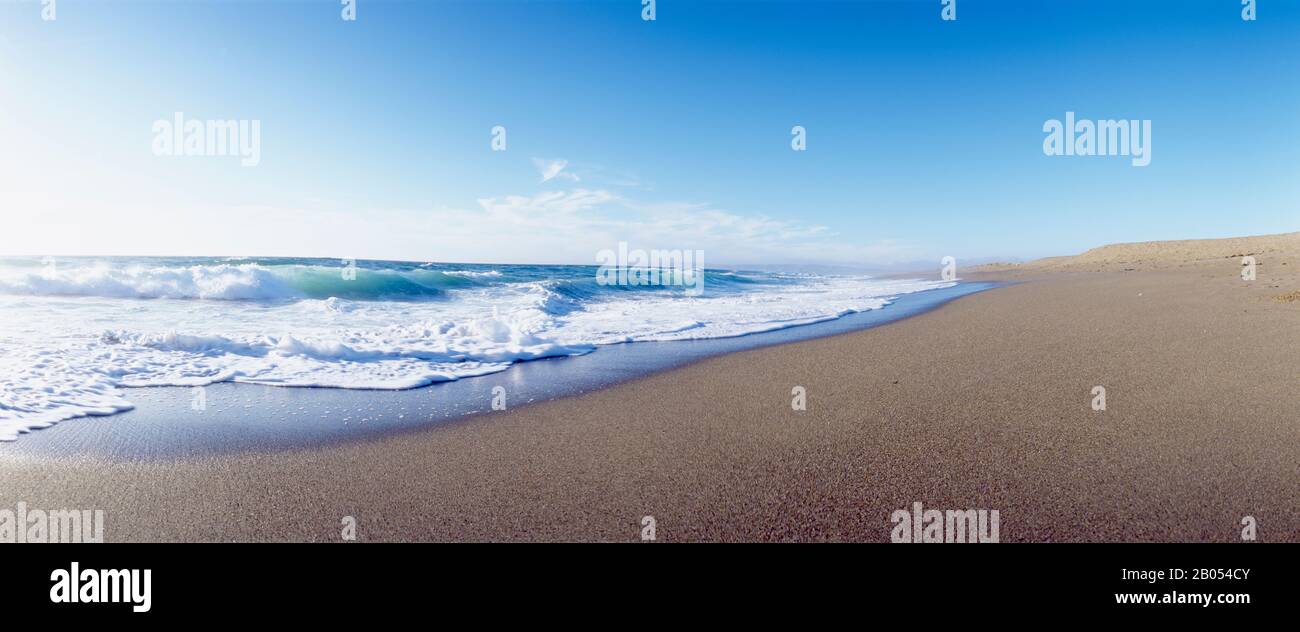 Vagues sur la plage, point Reyes National Seashore, Californie, États-Unis Banque D'Images