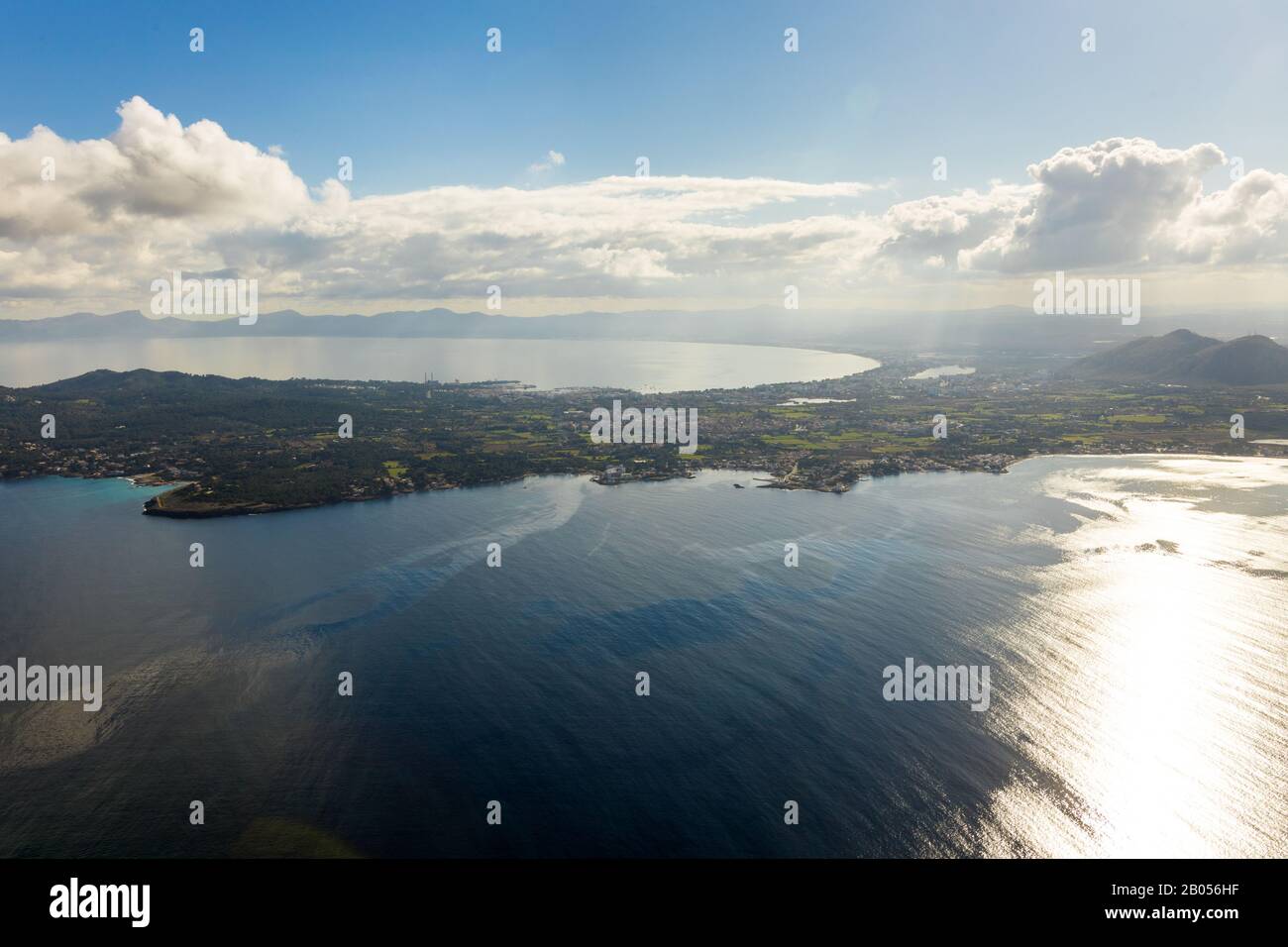 Photo Aérienne, Baie D'Alcúdia, Port D'Alcúdia, Alcúdia, Europe, Iles Baléares, Espagne, Majorque, Badia D'Alcúdia, Iles Baléares, Es, Es Llac Gran, Banque D'Images