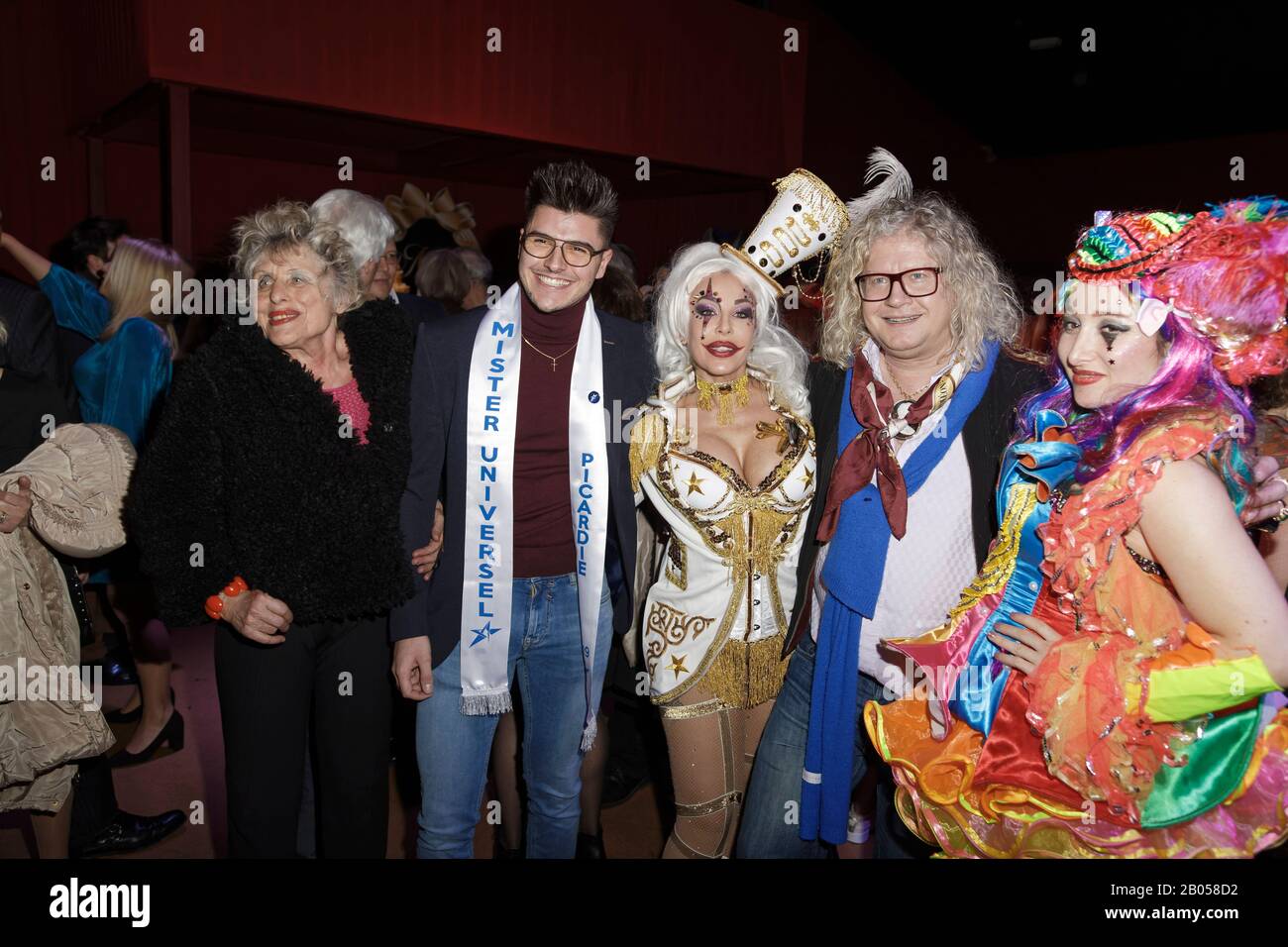 Paris France 17 Fevrier Catherine Lachens Et Pierre Jean Chalencon Assistent A La 80eme Fete D Anniversaire De Marcel Campion Au Cirque D Hiver A Paris Photo Stock Alamy