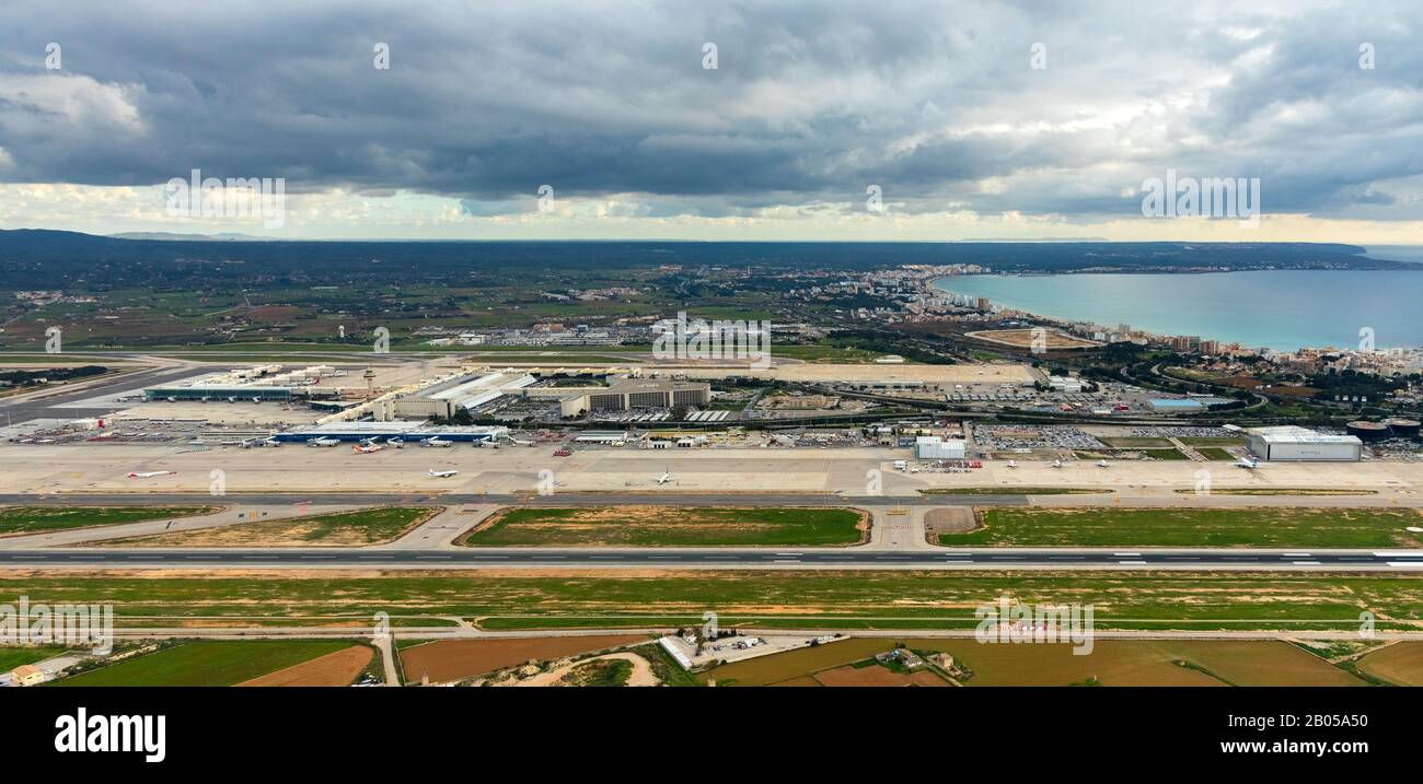 Photo aérienne, Aéroport de Palma, Aéroport de Palma de Majorque, Baie de Palma, Palma, Iles Baléares, Espagne, Europe, Majorque, Badia de Palma, Iles Baléares Banque D'Images