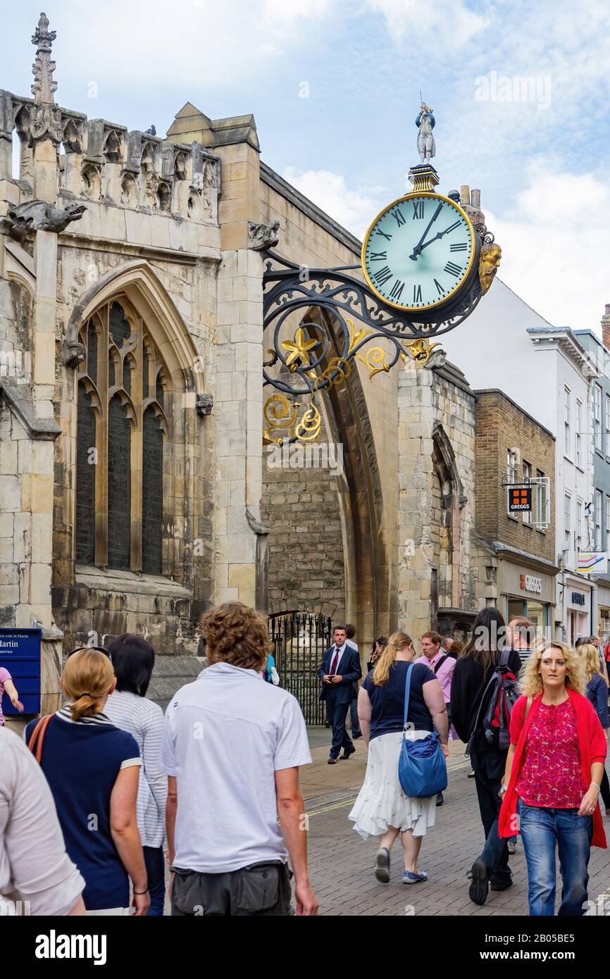 York, 15 JUILLET : vue extérieure du St Martin le Grand le 15 JUILLET 2011 à York, Royaume-Uni Banque D'Images