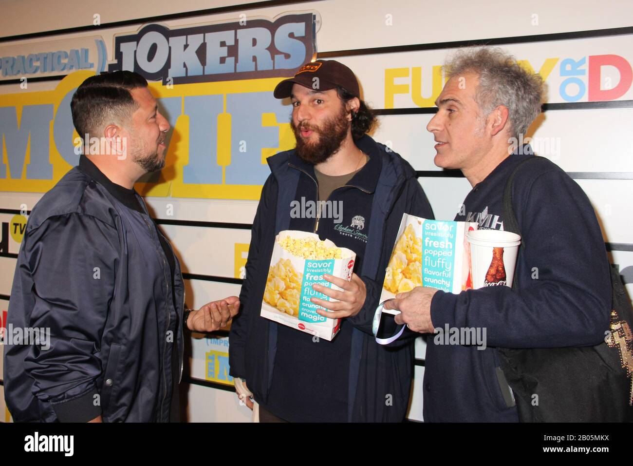 New York, NY, États-Unis. 18 février 2020. SAL Vulcano, Joshua Safdie et Ronald Bronstein au New York Special screening of Impraticable Jokers: The Movie at AMC Lincoln Square à New York le 18 février 2020. Crédit: Erik Nielsen/Media Punch/Alay Live News Banque D'Images