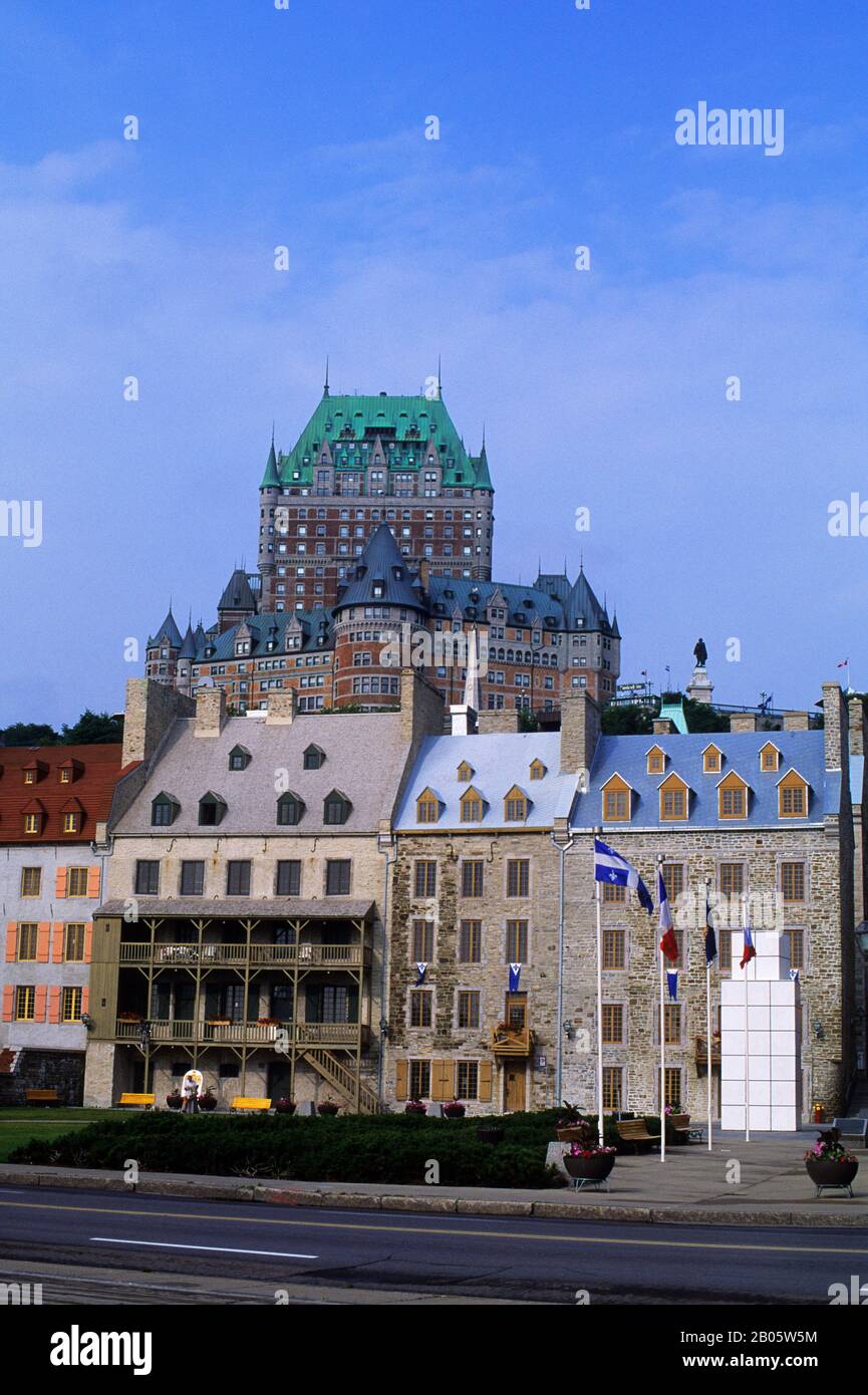 CANADA, QUÉBEC, VUE SUR L'HÔTEL FRONTENAC Banque D'Images