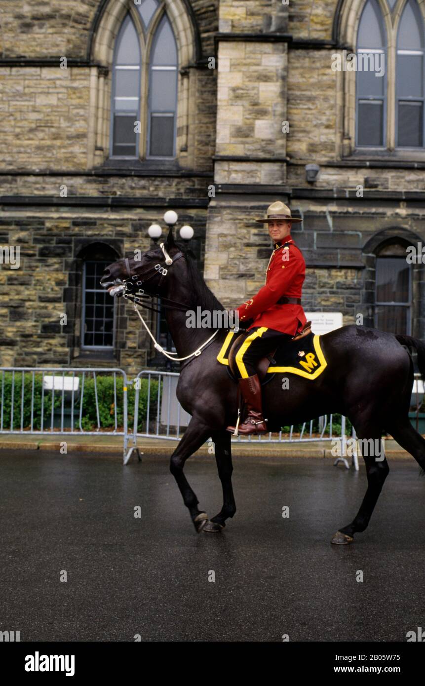 CANADA, ONTARIO, OTTOWA, ÉDIFICE DU PARLEMENT, MOULTIE Banque D'Images