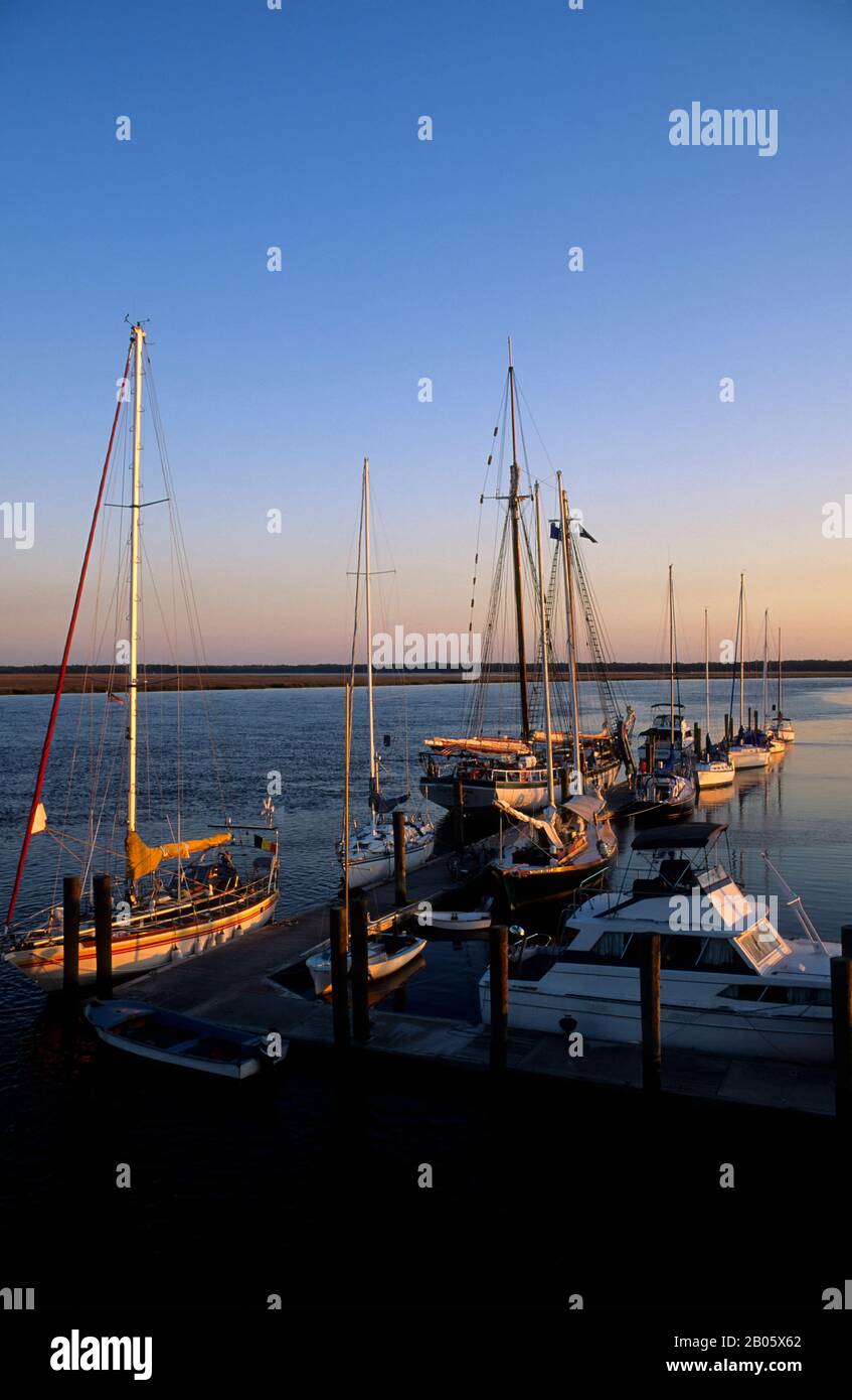 ÉTATS-UNIS, GÉORGIE, ST. RIVIÈRE MARYS, ST. MARYS, MARINA Banque D'Images