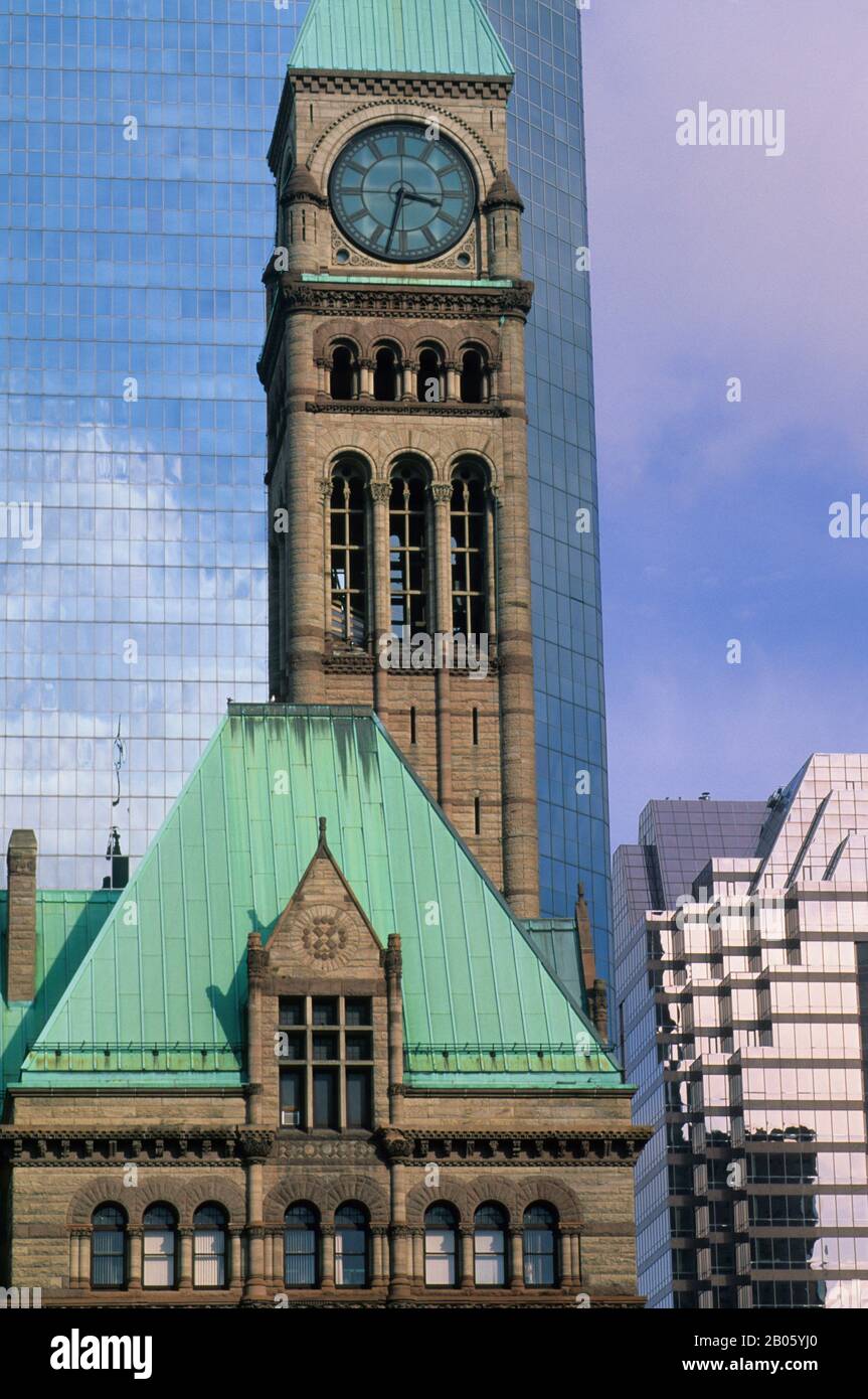 CANADA, ONTARIO, TORONTO, VUE SUR L'ANCIEN HÔTEL DE VILLE Banque D'Images