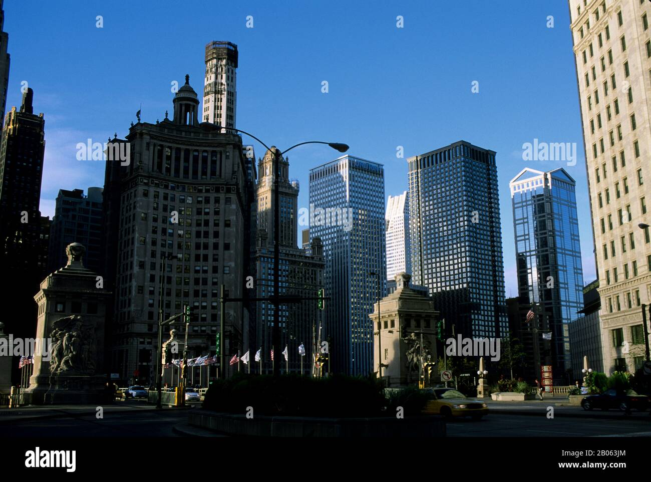 ÉTATS-UNIS, ILLINOIS, CHICAGO, CENTRE-VILLE, MICHIGAN AVENUE À CHICAGO RIVER Banque D'Images