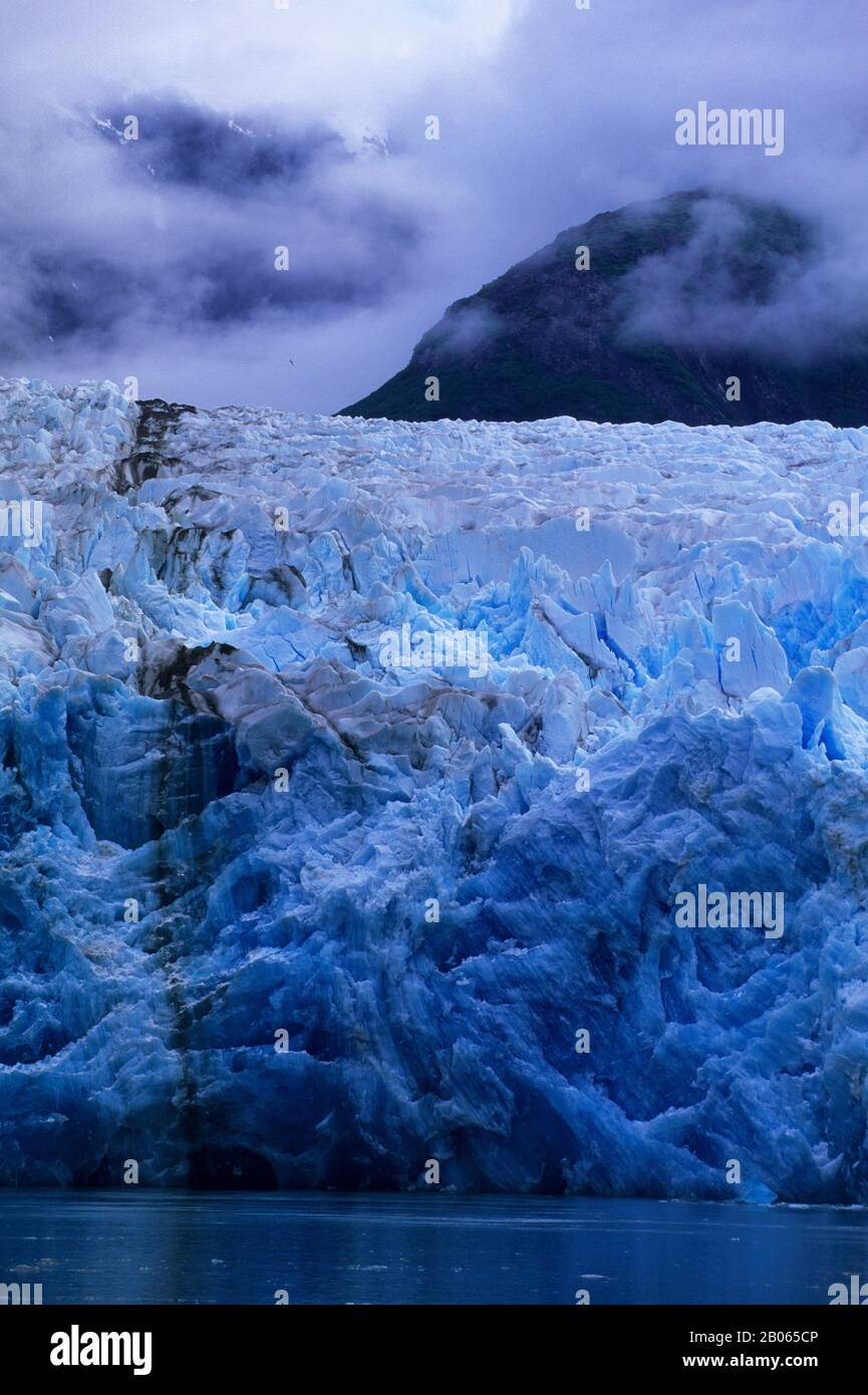 ÉTATS-UNIS, ALASKA, PRÈS DE JUNEAU, TRACY ARM, NORTH SAWYER GLACIER Banque D'Images