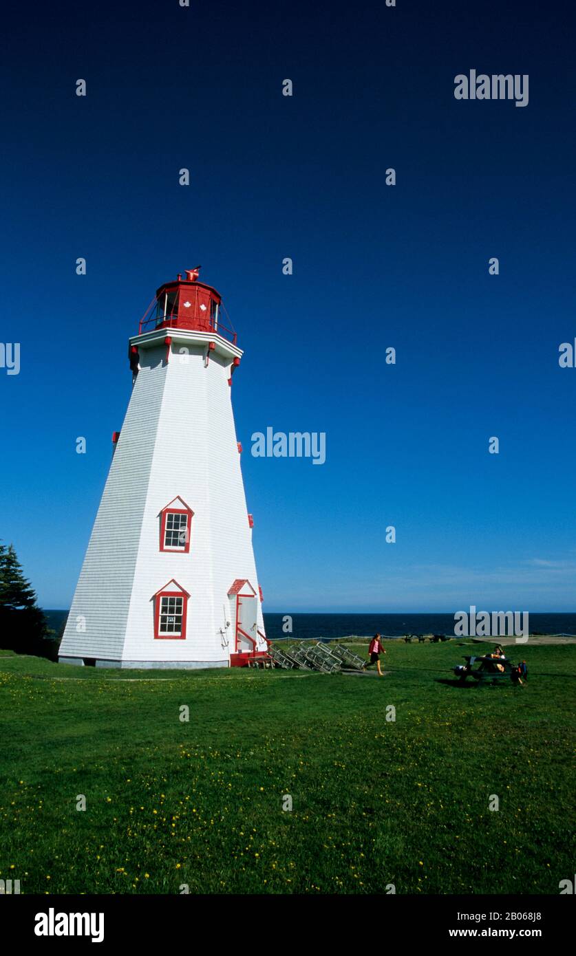 CANADA, ÎLE-DU-PRINCE-ÉDOUARD, PARC PROVINCIAL DE L'ÎLE PANMURE, PHARE Banque D'Images