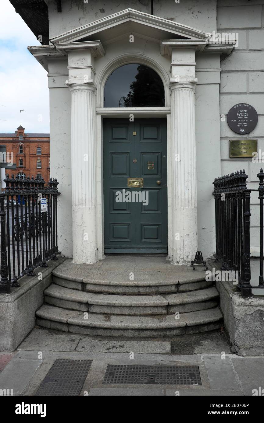 La maison d'enfance restaurée d'Oscar Wilde où il est né sur 16 octobre 1854 à la place du Merrion numéro un à Dublin 2 Banque D'Images