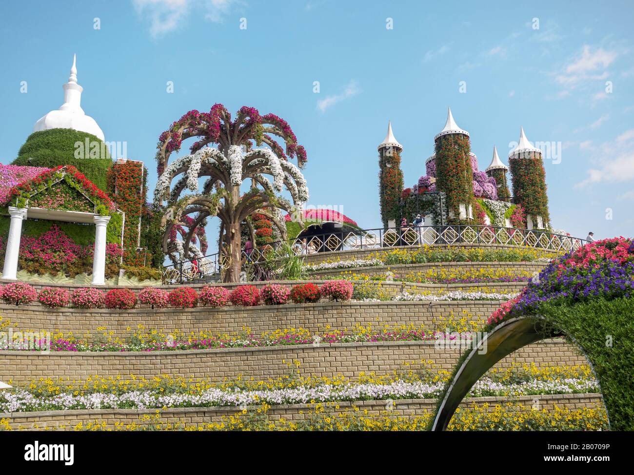 Dubaï, Émirats Arabes Unis - 11 Décembre 2019. Sculpture faite de verdure à l'intérieur du jardin Miracle à Dubaï, emirats Arabes Unis. Banque D'Images