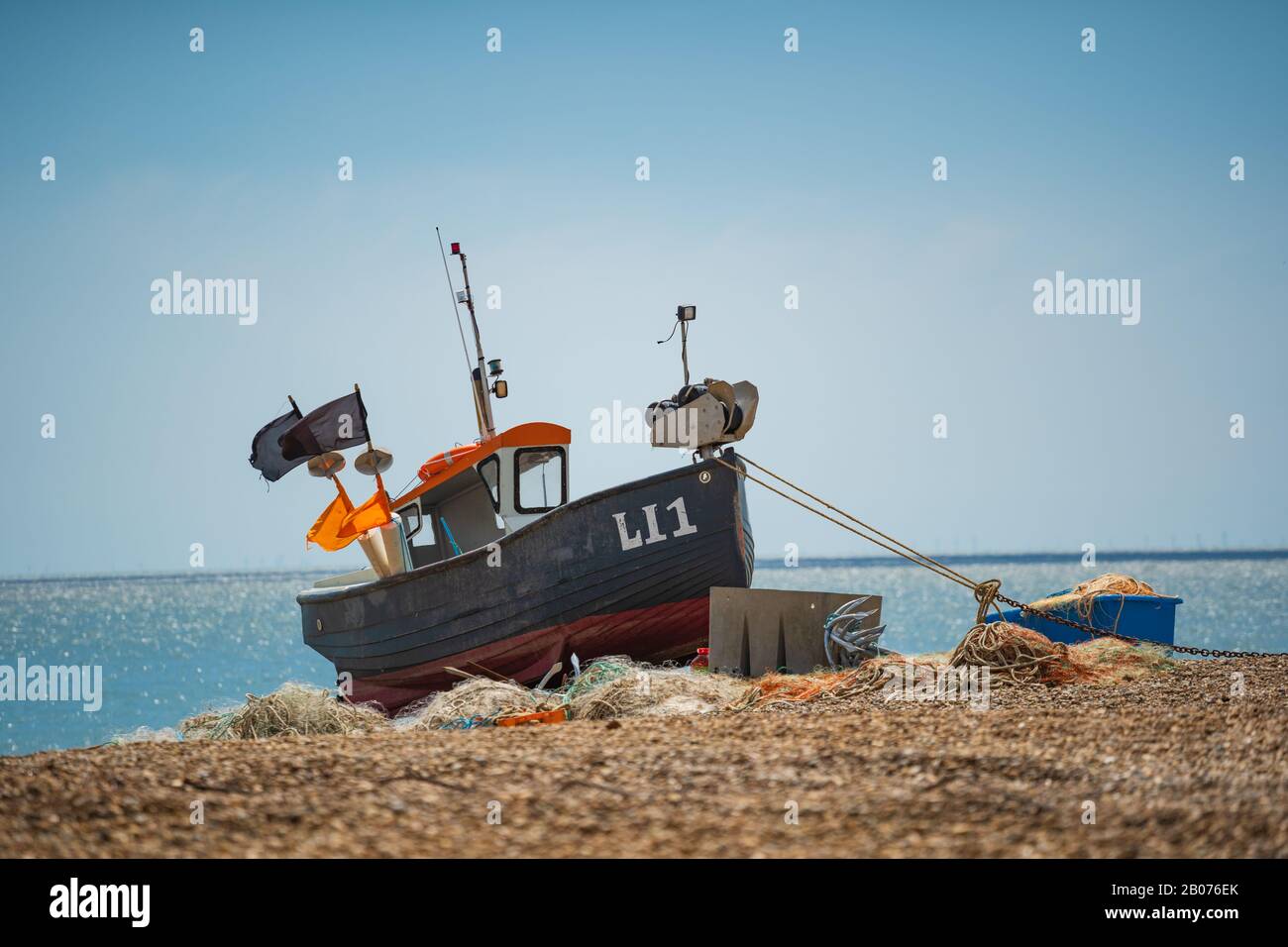 Bateau de pêche sur la plage d'Aldeburgh. Aldeburgh, Suffolk. ROYAUME-UNI Banque D'Images