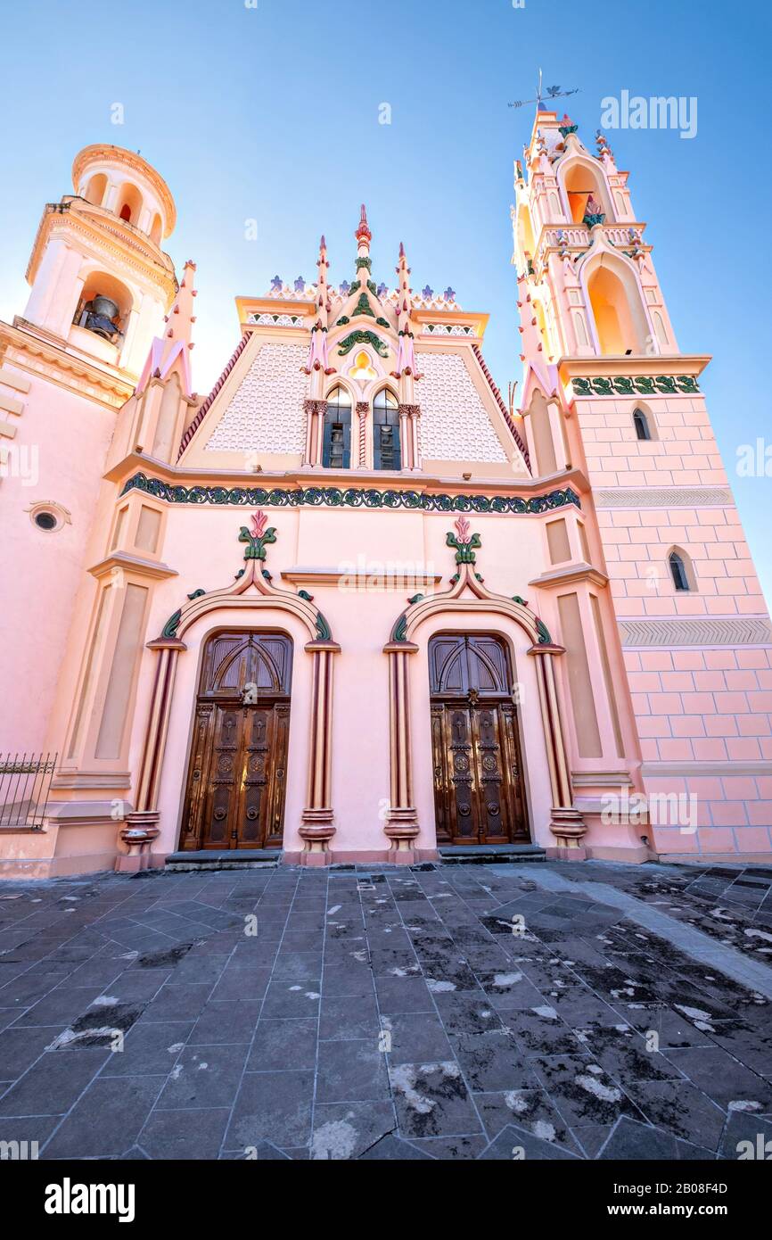 L'Église notre-Dame de Guadalupe dans le quartier historique central de Coatepec, État de Veracruz, Mexique. Banque D'Images