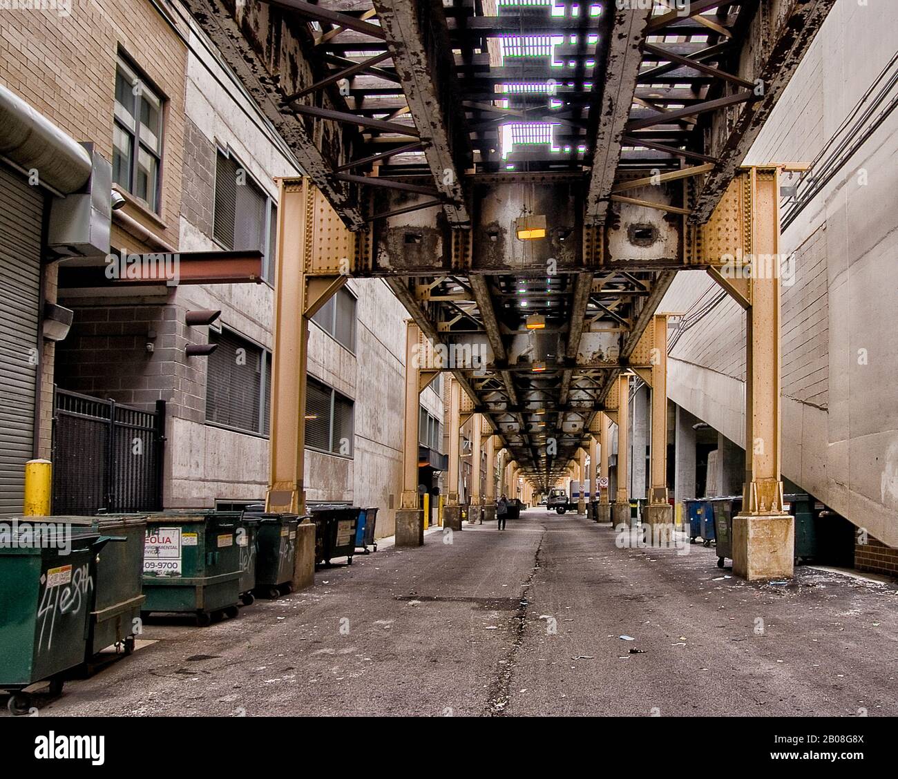 23 Juin 2011 - Chicago, Illinois États-Unis. Sous la railtroade élevée de Chicago. Connu sous le nom de L pour élevé Banque D'Images