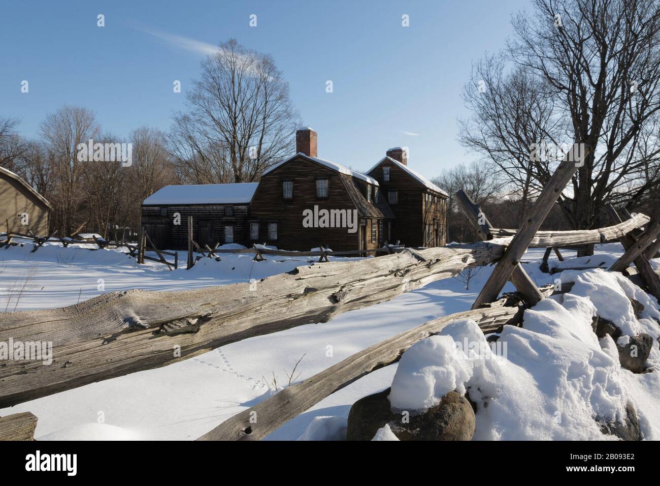 Hartwell Tavern le long de Battle Road à Minute Man National Historical Park à Lincoln, Massachusetts pendant les mois d'hiver. Il s'agit d'un restauré 18 Banque D'Images