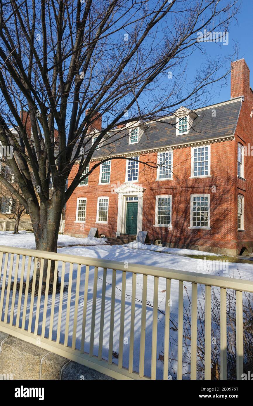 The Derby House À Salem, Dans Le Massachusetts. Construit en 1771-1762 par Richard Derby pour son fils, Elias Hasket Derby (le premier millionnaire américain), et nouveau wi Banque D'Images