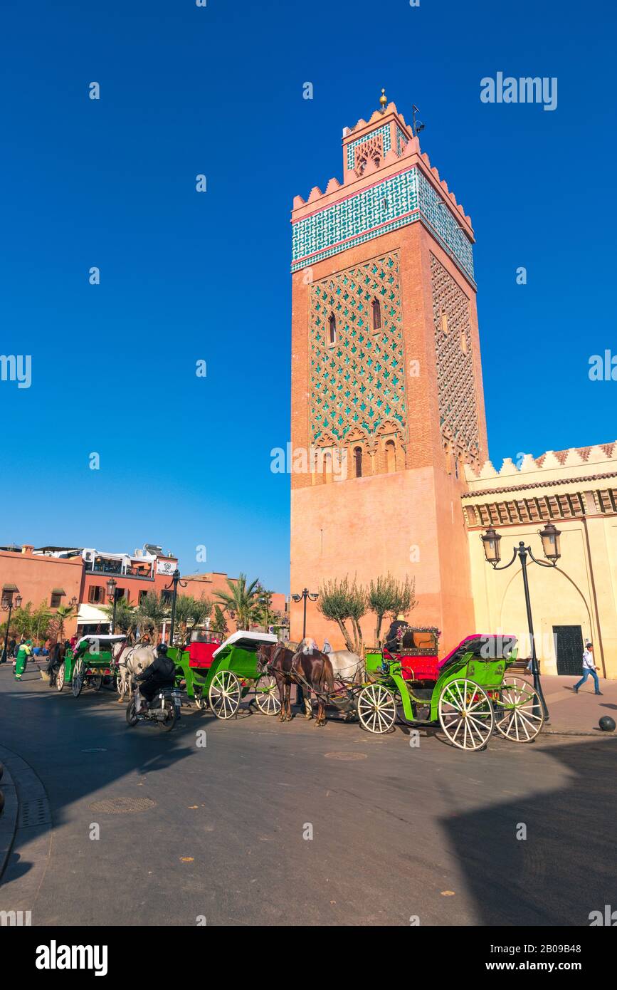 Mosquée de Koutoubia minaret situé au médina de Marrakech, Maroc Banque D'Images