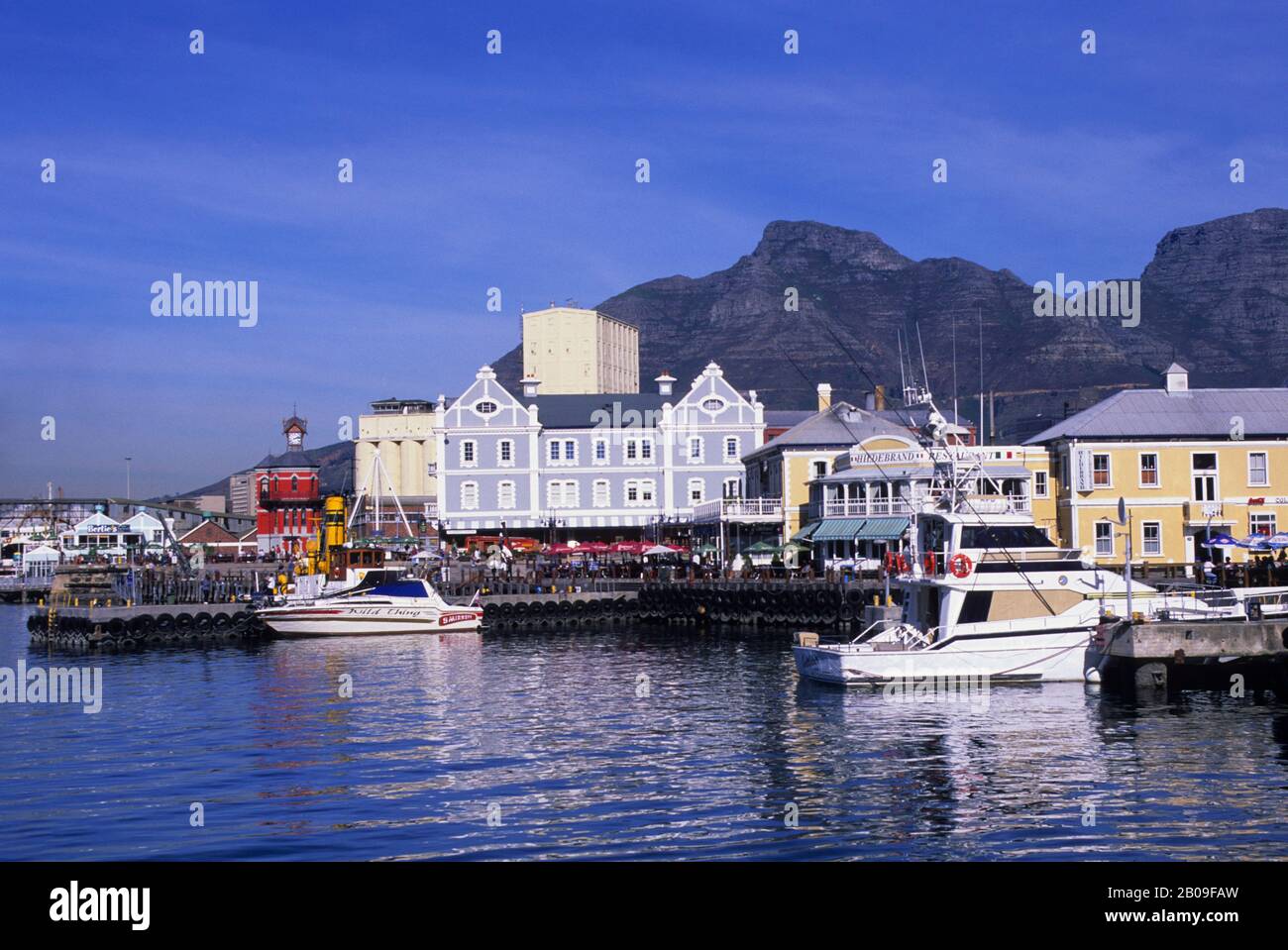 AFRIQUE DU SUD, CAPE TOWN, CENTRE RIVERAIN, TABLE MOUNTAIN EN ARRIÈRE-PLAN Banque D'Images