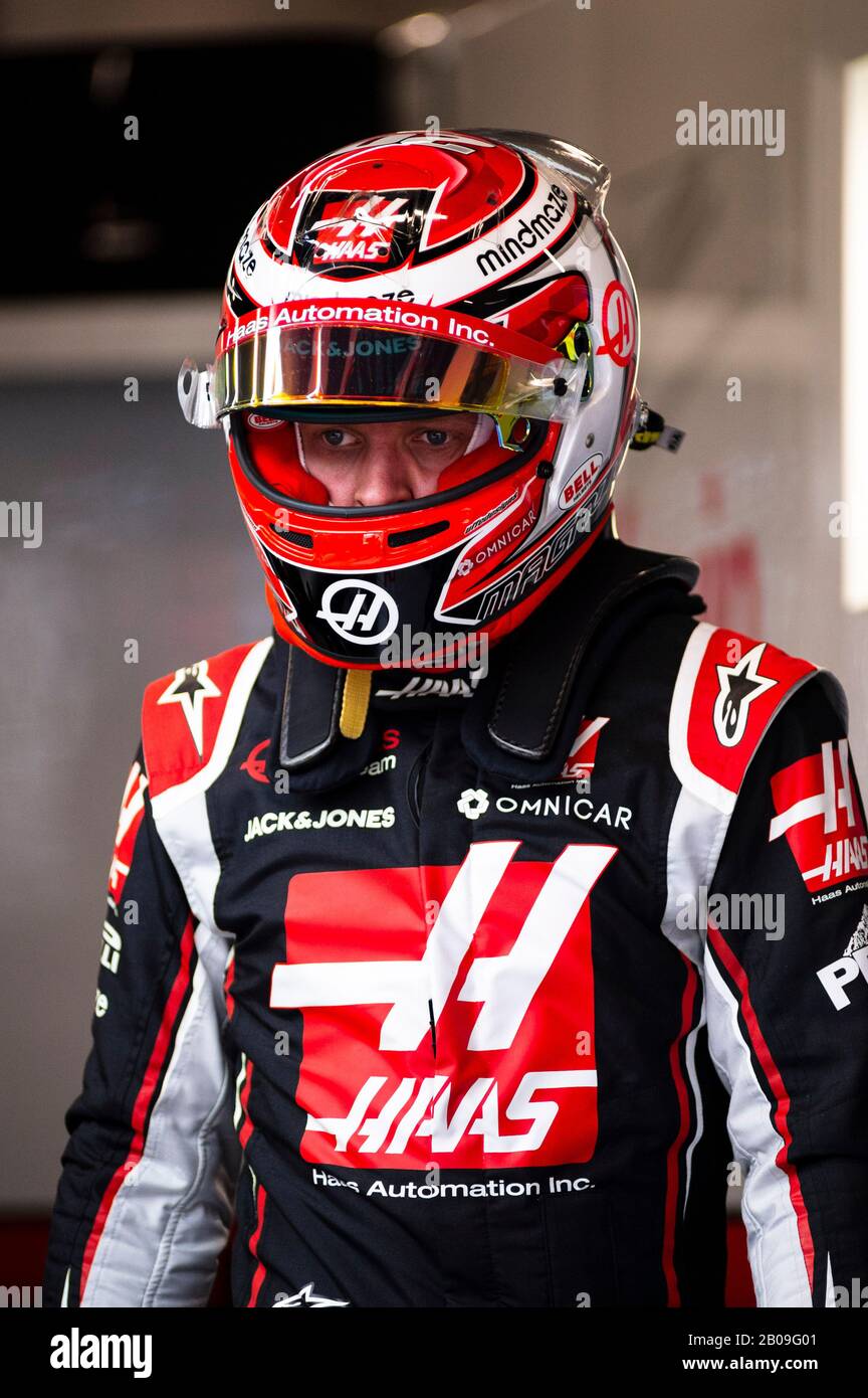 19 février 2020; circuit de Barcelone, Barcelone, Catalogne, Espagne; Formule 1 Test pré-saison One; Kevin Magnussen se prépare à conduire la VF-20 pendant les Jours de test de Formule 1 au circuit de Catalunya Banque D'Images