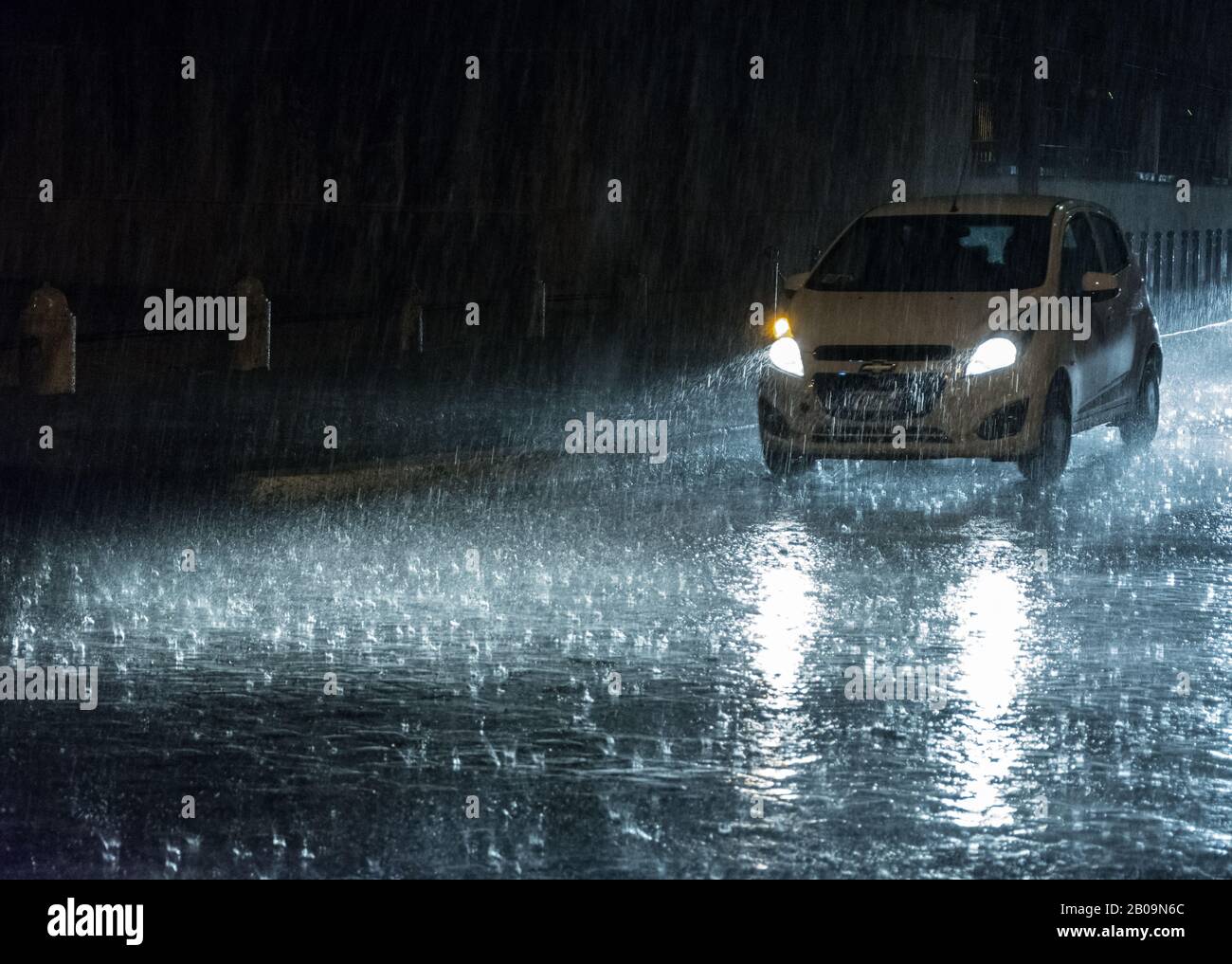 Mouvement mystique sur une nuit pluvieuse Banque D'Images