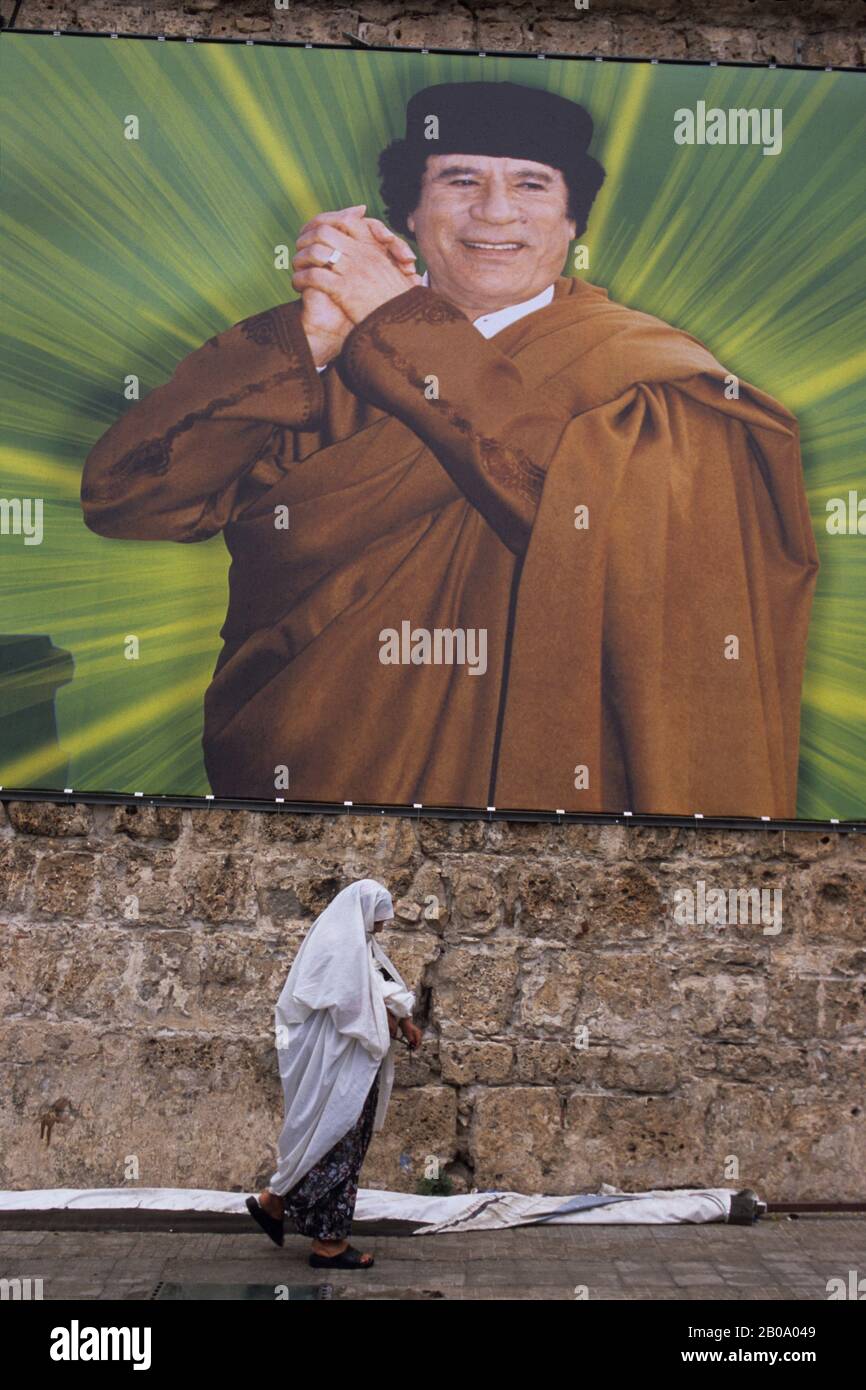 LIBYE, TRIPOLI, CENTRE-VILLE, PANNEAU D'AFFICHAGE KADHAFI Banque D'Images