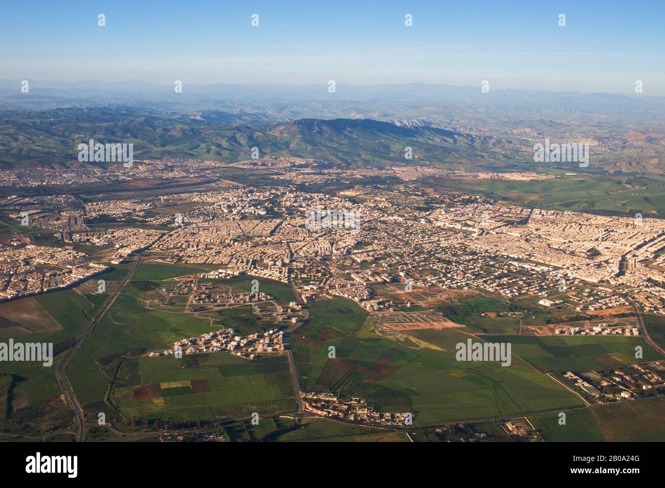 MAROC, VUE AÉRIENNE DE LA VILLE DE FEZ Banque D'Images