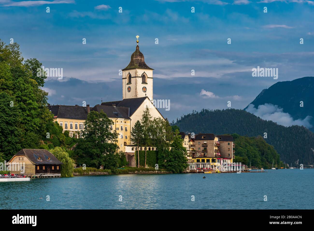 Vieux village de Sankt Wolfgang sur le Wolfgangsee à Salzkammergut, Autriche Banque D'Images