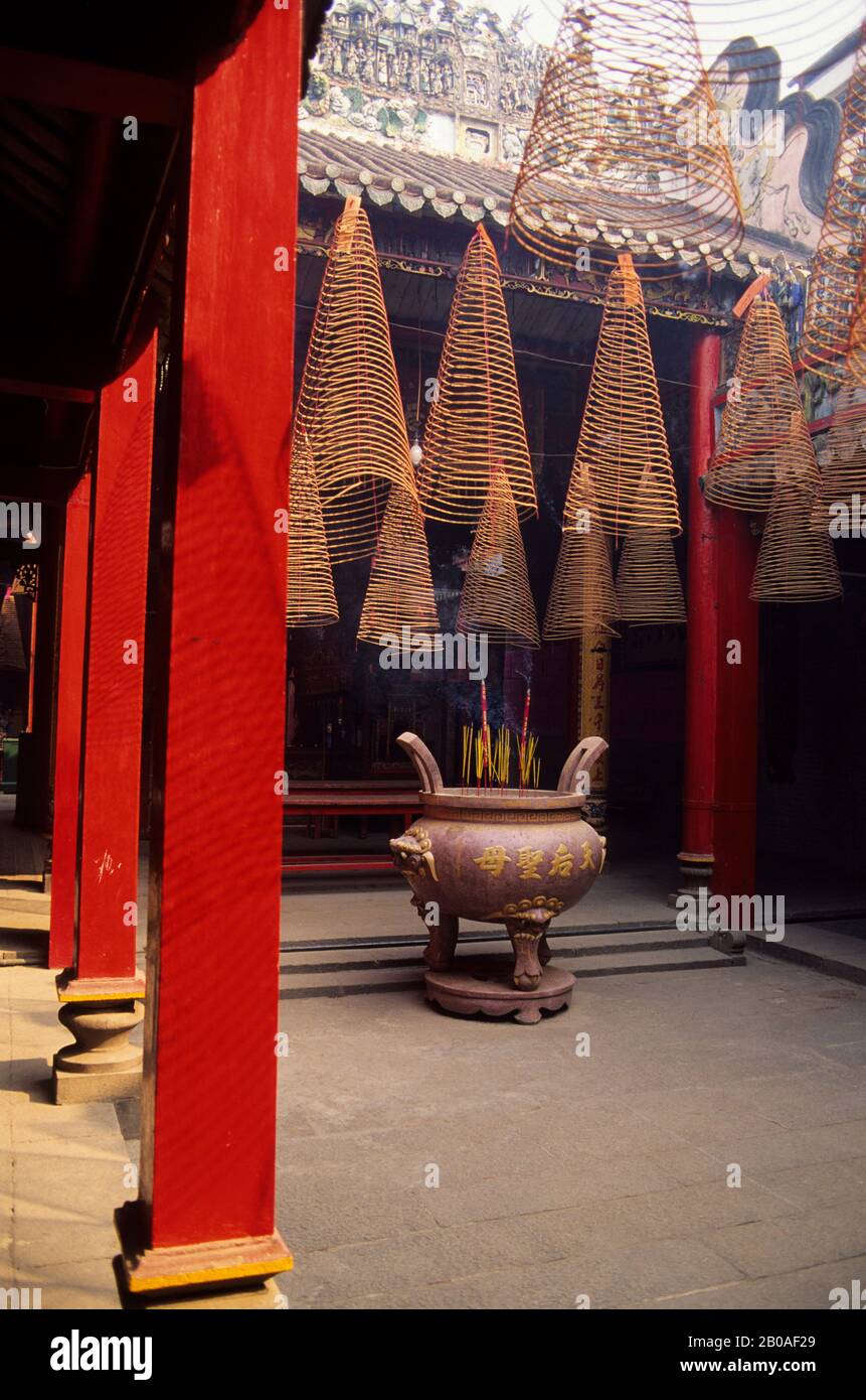 VIETNAM DU SUD, SAIGON, CHINATOWN, PAGODE DU TEMPLE THIEN HAU, (XIXE SIÈCLE) Banque D'Images