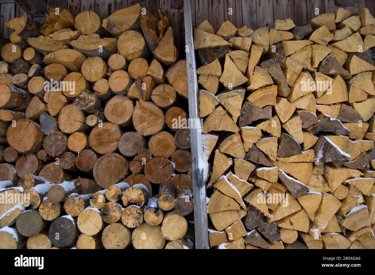 pile de bois de chauffage pour fumer Banque D'Images