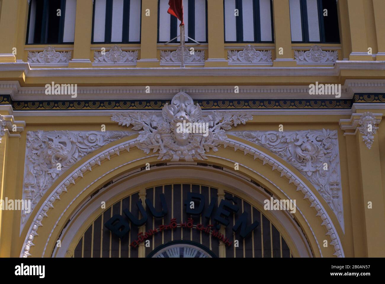 VIETNAM, HO CHI MINH VILLE (SAIGON), BUREAU DE POSTE, DÉTAIL, ARCHITECTURE COLONIALE FRANÇAISE Banque D'Images