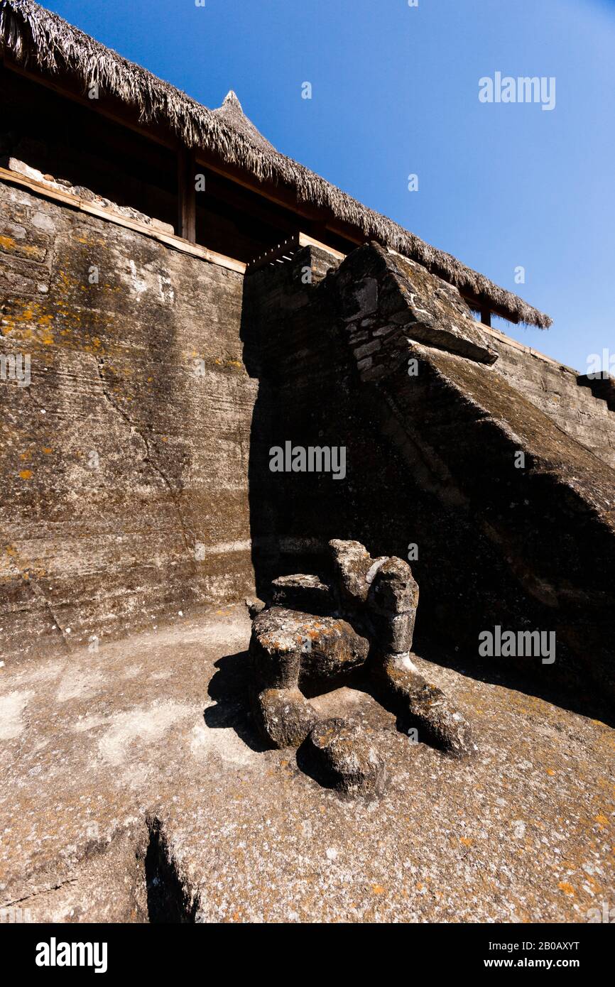 Sculpture animale, Maison des guerriers de l'Aigle, Temple du guerrier, Temple I, site archéologique de Malinalco, État du Mexique, Mexique, Amérique centrale Banque D'Images