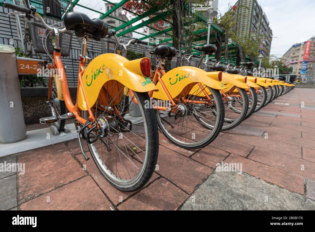 Une station dans le système très populaire de location de vélos YouBike / Ubike de Taipei. Banque D'Images
