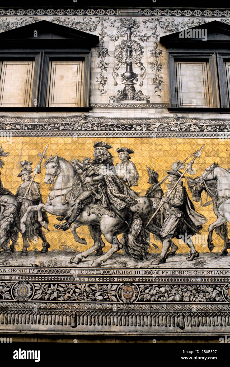 E.ALLEMAGNE, DRESDE, PROCESSION DE PRINCES SUR LE MUR EXTÉRIEUR DES ANCIENNES ÉCURIES ROYALES Banque D'Images