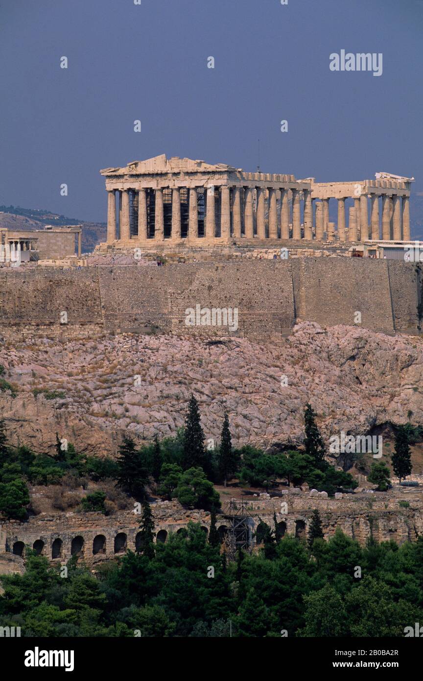 GRÈCE, ATHÈNES, VUE SUR L'ACROPOLE Banque D'Images