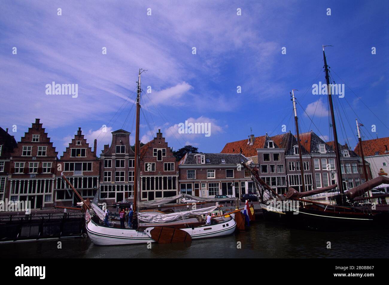 PAYS-BAS, HOORN, VIEUX PORT NÉERLANDAIS, VIEUX VOILIERS Banque D'Images