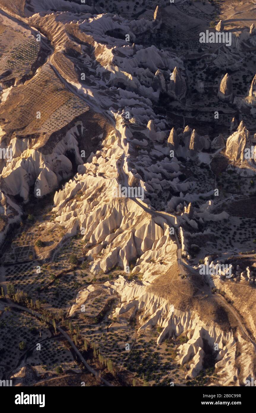 TURQUIE, CAPPADOCE, VUE AÉRIENNE DES FORMATIONS DE ROCK Banque D'Images