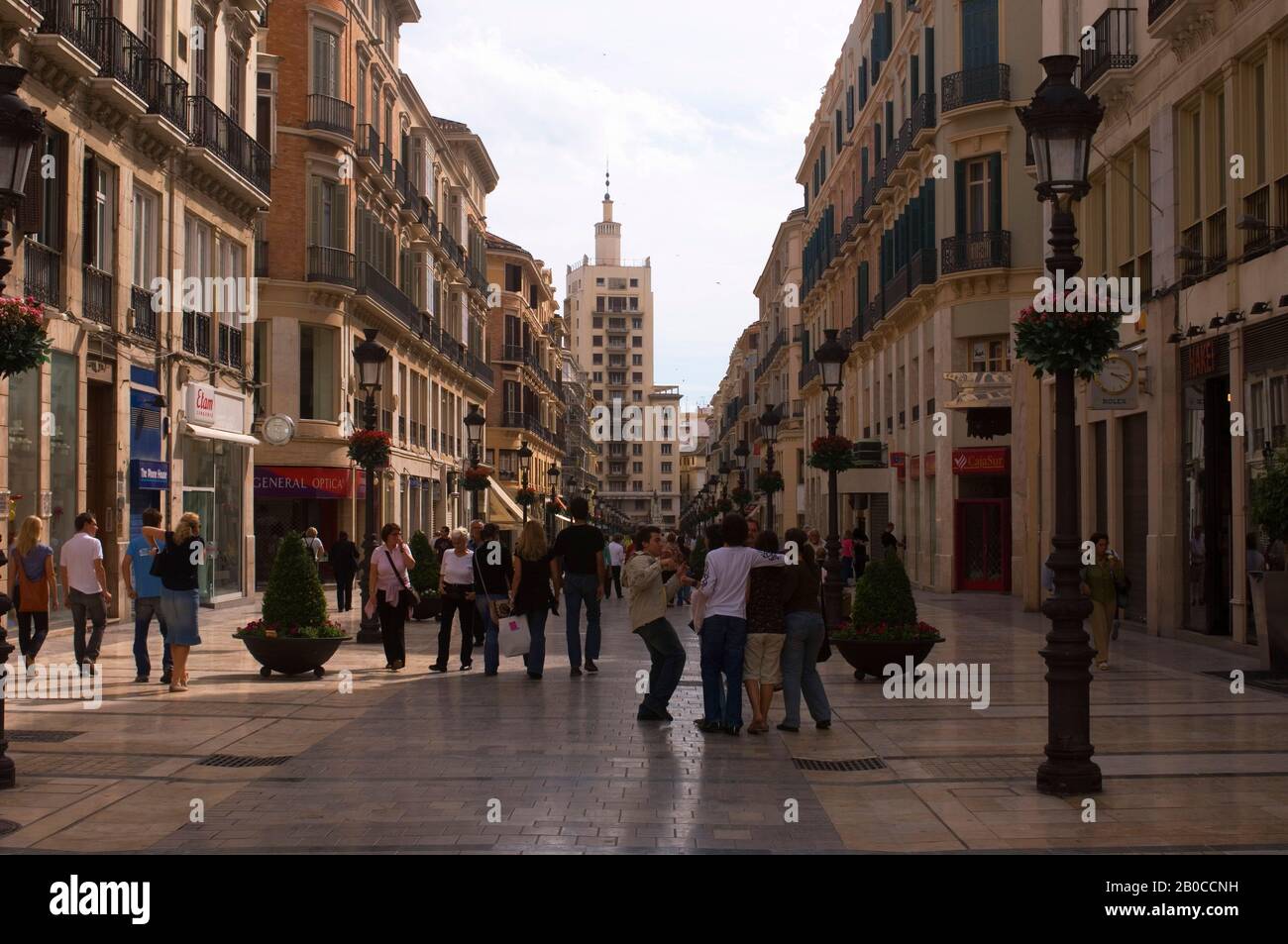 ESPAGNE, COSTA DEL SOL, MALAGA, CALLE LARIOS, RUE COMMERÇANTE Banque D'Images