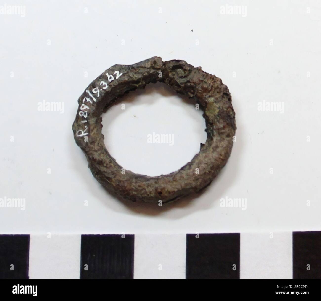 Numéro incorrect sur l'objet, l'anneau, le métal, le fer, 3,0 x 2,6 x 0,4 cm, France, inconnu, inconnu, Amiens Banque D'Images